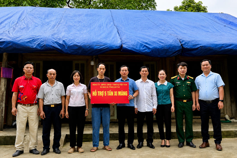L&agrave;o Cai x&acirc;y dựng 138 nh&agrave; ở hỗ trợ con đẻ người hoạt động kh&aacute;ng chiến bị nhiễm chất độc h&oacute;a học - Ảnh 3.