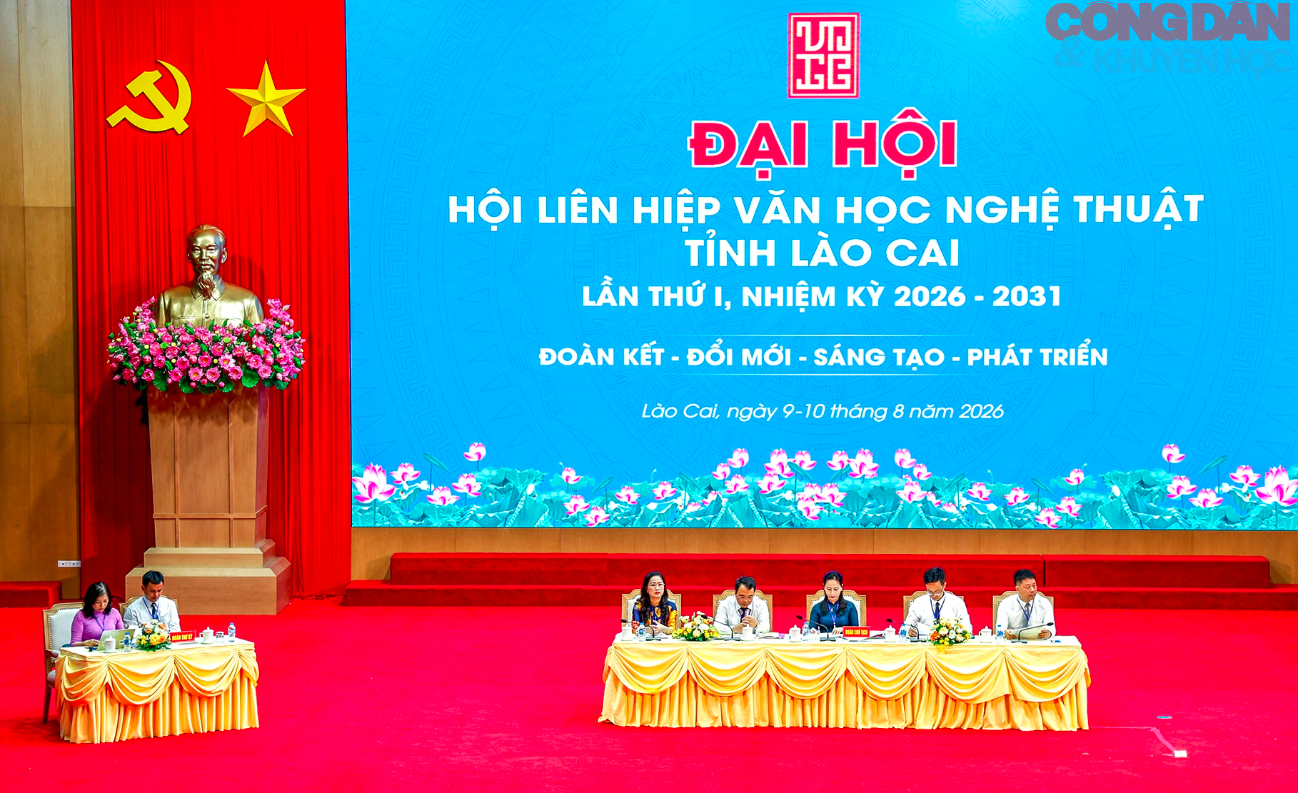 Văn học - Nghệ thuật Lào Cai hướng về nhân dân, gìn giữ bản sắc trong đời sống mới - Ảnh 1.