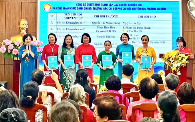 Hội Khuyến học phường Ba Đình kiện toàn tổ chức, củng cố bộ máy cơ sở - Ảnh 1.