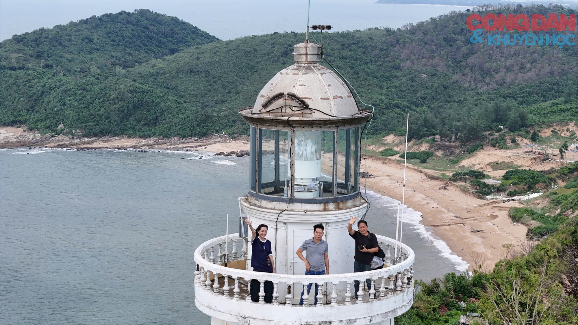 Khám phá hải đăng Vĩnh Thực, "mắt thần" của biển đảo Đông Bắc - Ảnh 7.
