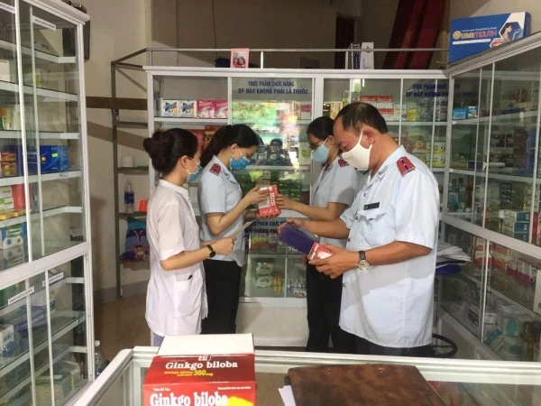 Bất thường 11 giấy c&ocirc;ng bố thực phẩm chức năng: Từ đơn tố c&aacute;o của người d&acirc;n, Bộ Y tế y&ecirc;u cầu thanh tra khẩn - Ảnh 1.