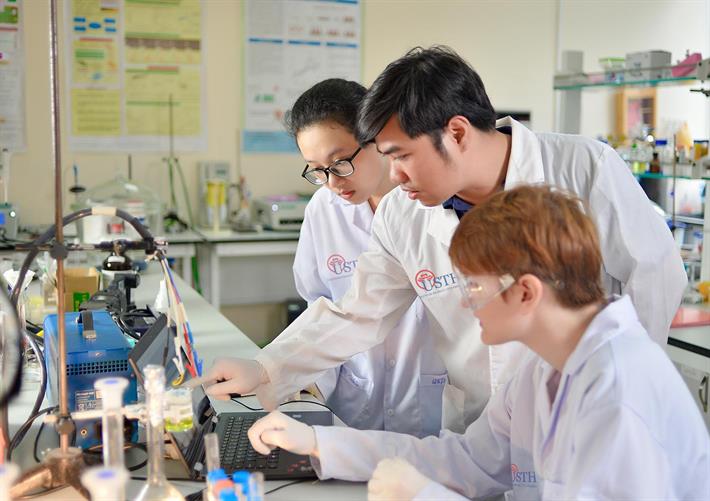 Bộ Gi&aacute;o dục v&agrave; Đ&agrave;o tạo đề xuất cơ chế chấp nhận rủi ro trong nghi&ecirc;n cứu khoa học - Ảnh 1.