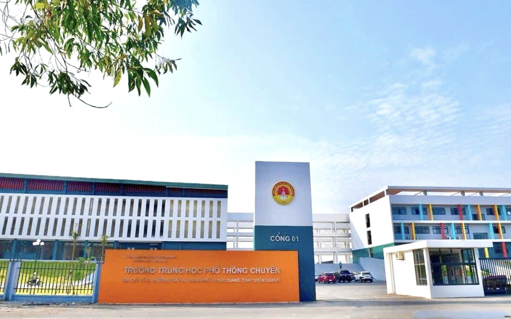 Bộ Gi&aacute;o dục v&agrave; Đ&agrave;o tạo: Thi lại ở Tuy&ecirc;n Quang kh&ocirc;ng ảnh hưởng đến x&eacute;t tuyển đại học - Ảnh 2.