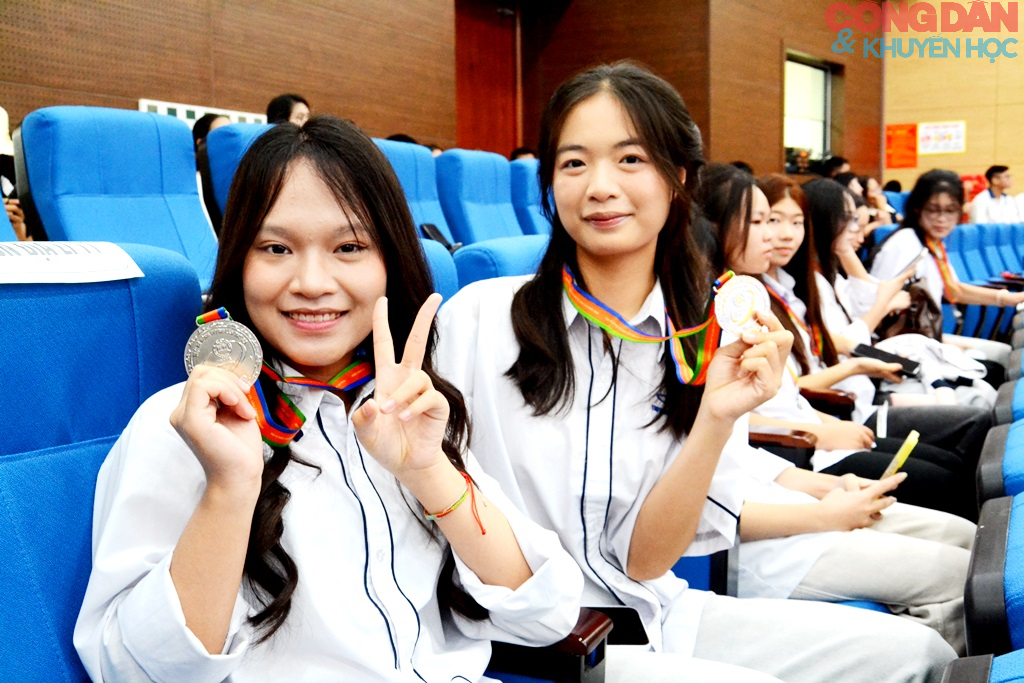 Bế mạc Trại h&egrave; H&ugrave;ng Vương lần thứ XX: T&ocirc;n vinh t&agrave;i năng trẻ, lan tỏa sức mạnh tri thức v&agrave; tinh thần đo&agrave;n kết - Ảnh 9.