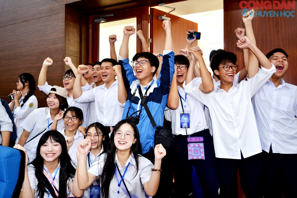 Bế mạc Trại h&egrave; H&ugrave;ng Vương lần thứ XX: T&ocirc;n vinh t&agrave;i năng trẻ, lan tỏa sức mạnh tri thức v&agrave; tinh thần đo&agrave;n kết - Ảnh 17.