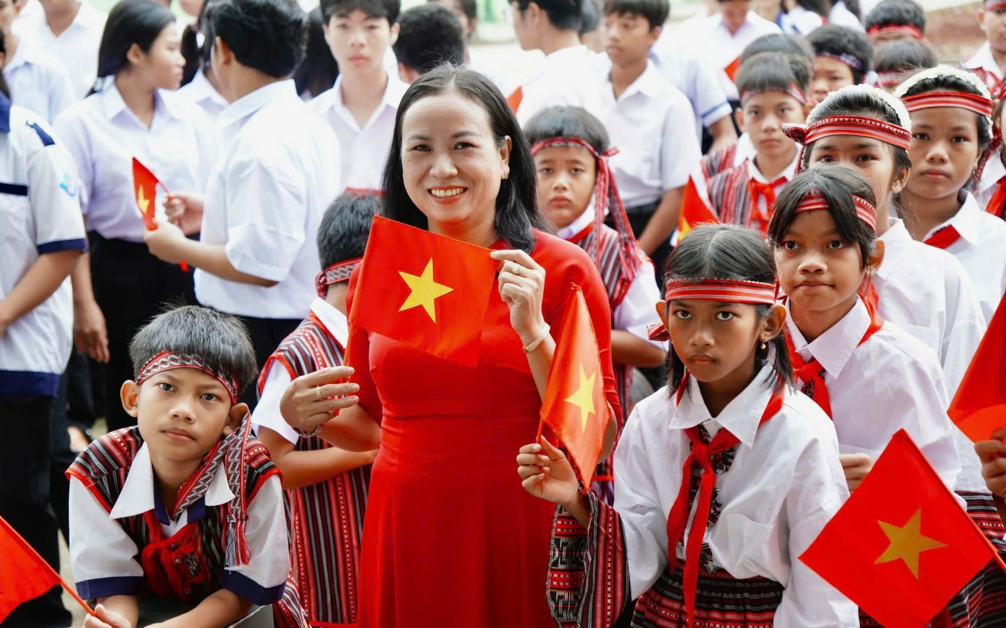 Những điểm mới cần lưu ý về quy định về đánh giá, xếp loại chất lượng viên chức - Ảnh 2.