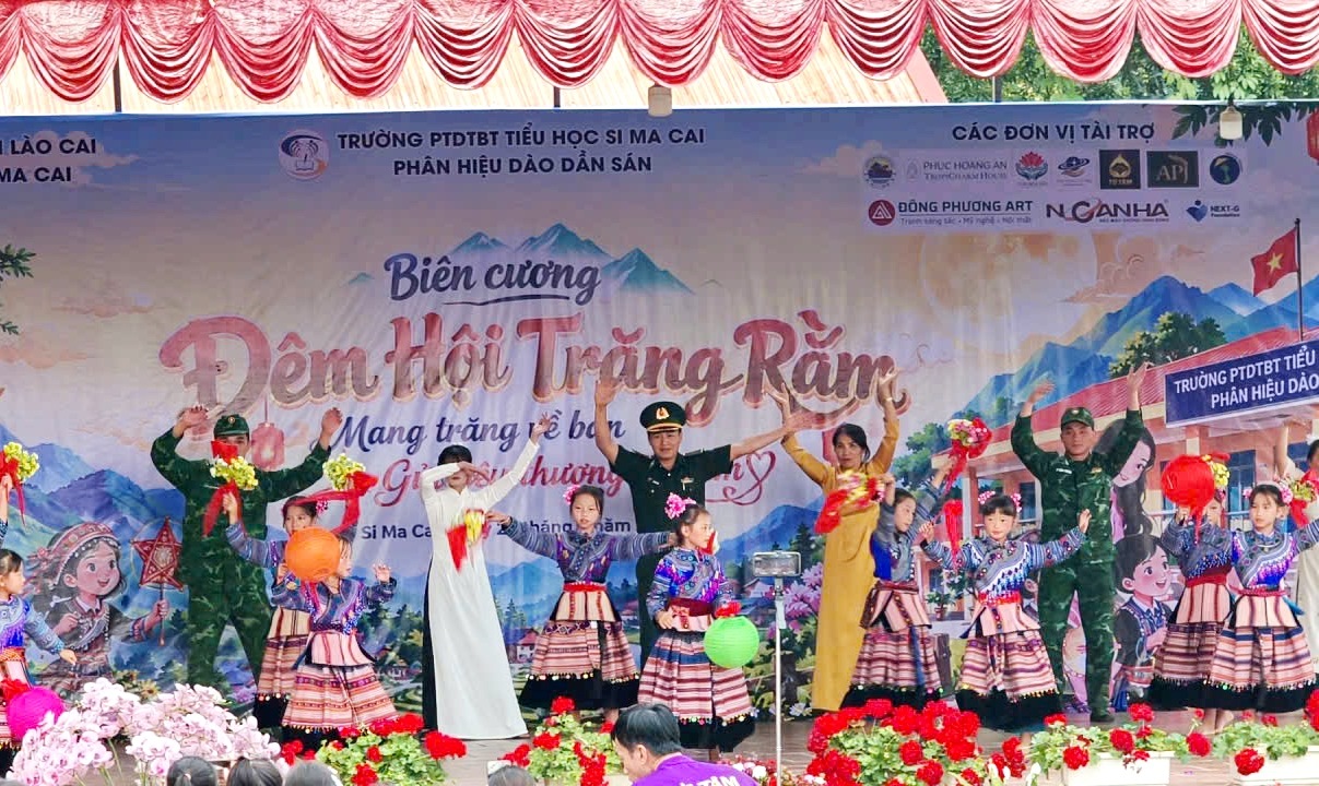 “Biên cương đêm hội trăng rằm” ở Lào Cai - Ảnh 9.