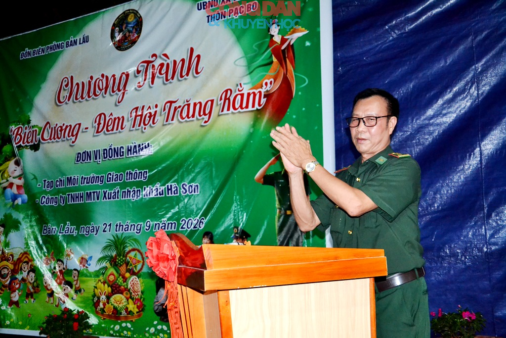 Ấm &aacute;p trăng rằm ở bi&ecirc;n giới Bản Lầu - Ảnh 2.