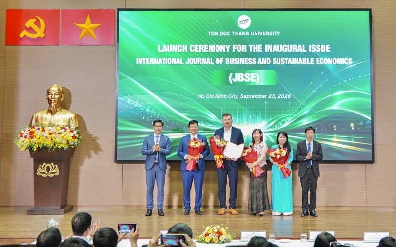 Trường Đại học T&ocirc;n Đức Thắng ra mắt Tạp ch&iacute; quốc tế về Kinh doanh v&agrave; Kinh tế bền vững - Ảnh 1.