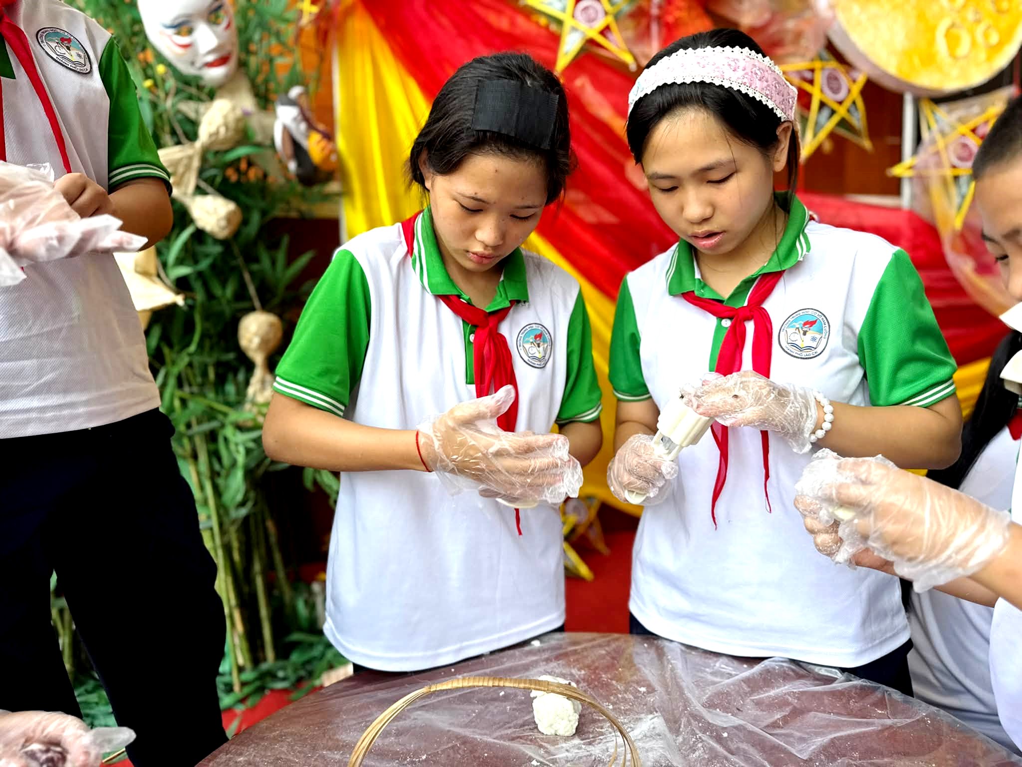 Trải nghiệm Tết Trung thu c&ugrave;ng Bảo t&agrave;ng L&agrave;o Cai - Ảnh 10.