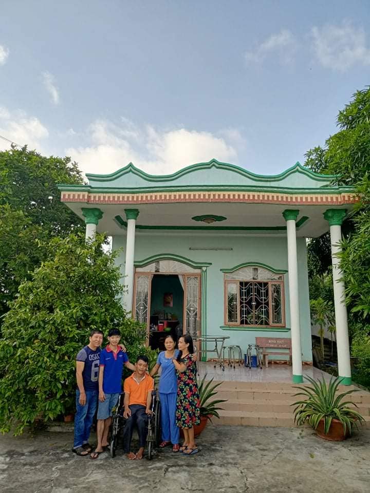 Từ người nghèo, tôi trở thành "đại gia tình cảm" - Ảnh 1.
