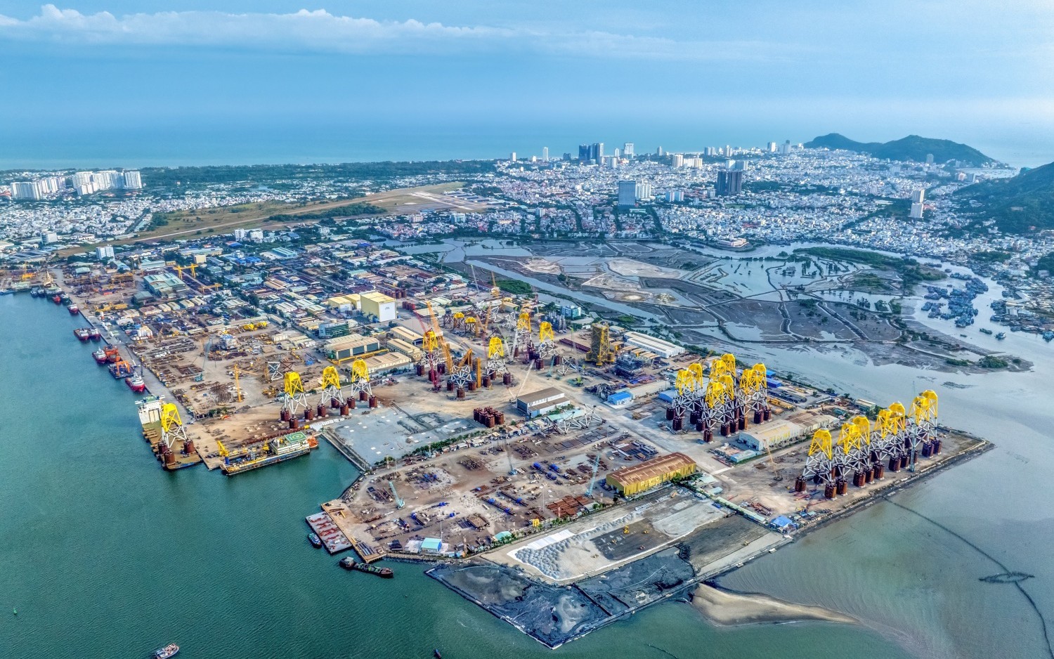 Chuyển đổi số ở Petrovietnam kiến tạo tương lai bền vững - Ảnh 2.