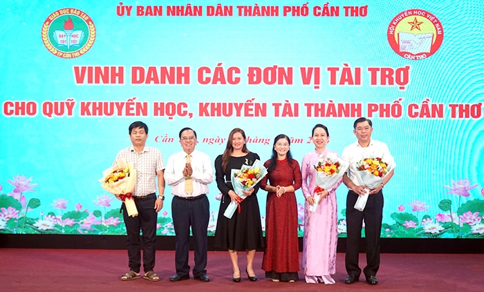 Cần Thơ ph&aacute;t động "Th&aacute;ng Khuyến học" v&agrave; Tuần lễ hưởng ứng học tập suốt đời năm 2026 - Ảnh 4.