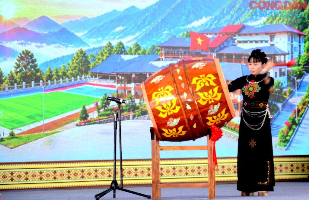 Trường mới thắp s&aacute;ng tương lai tr&ecirc;n n&uacute;i cao bi&ecirc;n giới Mường Khương - Ảnh 5.
