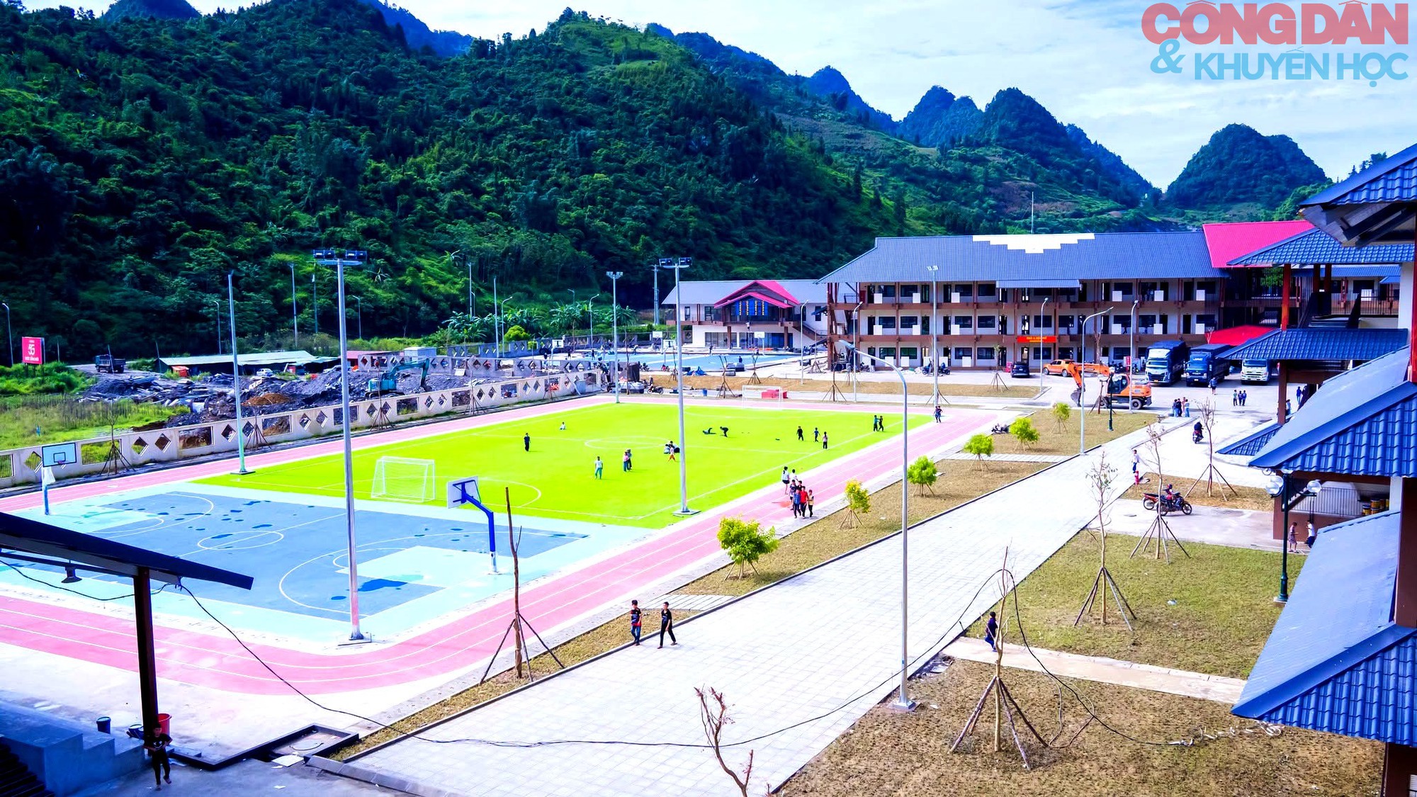 Trường mới thắp s&aacute;ng tương lai tr&ecirc;n n&uacute;i cao bi&ecirc;n giới Mường Khương - Ảnh 15.