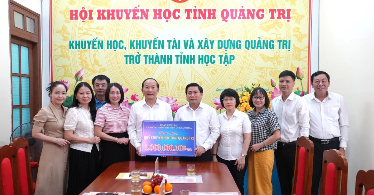 Hội Khuyến học tỉnh Quảng Trị tiếp nhận 1 tỷ đồng Quỹ Khuyến học từ Tỉnh ủy Khánh Hòa