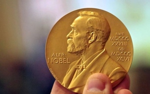 Giải Nobel Hòa bình năm 2022 thuộc về hai tổ chức ở Nga, Ukraine và một cá nhân Belarus