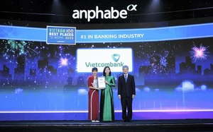 Vietcombank chi nhánh Yên Bái trao tặng 2,5 tỷ đồng xây trường học ở vùng cao Lào Cai - Ảnh 5.