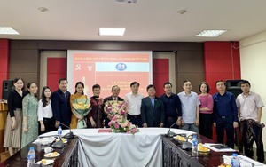 Thời b&aacute;o Văn học nghệ thuật khai trương văn ph&ograve;ng t&ograve;a soạn mới v&agrave; tri &acirc;n cộng t&aacute;c vi&ecirc;n - Ảnh 5.