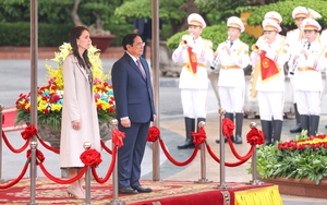 Thủ tướng Chính phủ Phạm Minh Chính chủ trì lễ đón chính thức Thủ tướng New Zealand