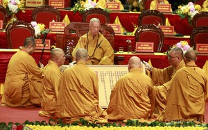 Tiếp tục k&yacute; kết phối hợp gi&aacute;o dục ph&aacute;p luật về trật tự, an to&agrave;n giao th&ocirc;ng trong tăng ni, phật tử - Ảnh 7.