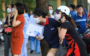 Hà Nội: Các sĩ tử bước vào kỳ thi tuyển sinh trung học phổ thông