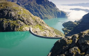 &quot;Pin nước&quot; khổng lồ của Thụy Sĩ lưu trữ năng lượng tương đương với 400.000 pin xe điện