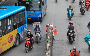 Hà Nội: Giao thông trên đường Nguyễn Trãi lộn xộn sau khi phân làn