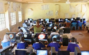 TechLit Africa mang đến cơ hội học tập mới cho trẻ em nghèo ở Kenya