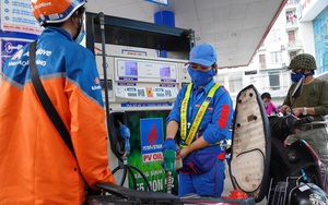 Ngày 6/9: Giá xăng giảm nhẹ, giá dầu tăng mạnh