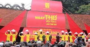 Lần đầu tiên Ngày thơ Việt Nam được tổ chức tại Hoàng Thành Thăng Long 