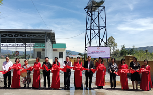 Hội Khuyến học tỉnh Lâm Đồng khánh thành công trình giếng khoan và trao 300 trăm phần quà tặng học sinh