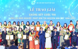 Học sinh thành phố Lào Cai thi vẽ thiệp tranh "Tri ân người phụ nữ tôi yêu" - Ảnh 8.