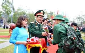 Ấm áp, trang trọng lễ tiễn 700 thanh niên dân tộc thiểu số Lào Cai lên đường nhập ngũ