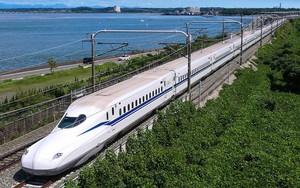 Phấn đấu hoàn thành toàn bộ tuyến đường sắt tốc độ cao Bắc - Nam trước năm 2045