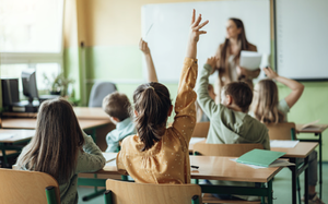 Lại loay hoay chia hạng gi&aacute;o vi&ecirc;n - Ảnh 3.