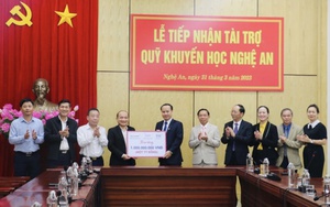 Hội Khuyến học tỉnh Nghệ An tiếp nhận tài trợ 2 tỉ đồng
