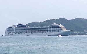 Nha Trang đón nhiều siêu tàu du lịch với số lượng lớn khách quốc tế