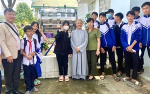 Lâm Đồng: Trao 11 công trình máy lọc nước tặng các trường học thuộc vùng sâu, vùng xa