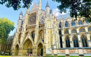 Cận cảnh Tu viện Westminster nơi diễn ra Lễ đăng quang của Vua Charles III