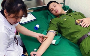 Lào Cai: 2 công an xã hiến máu kịp thời cứu sống bệnh nhân nguy kịch