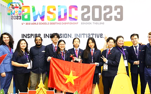 Nên hay không đình chỉ học đối với học sinh vi phạm kỷ luật - màn tranh biện "cháy" của Trường Teen 2025 - Ảnh 7.