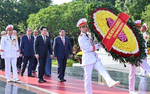 Lãnh đạo Đảng, Nhà nước dâng hương tưởng niệm các anh hùng liệt sĩ