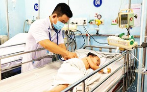 Phát hiện mới của các bác sĩ về bệnh tay chân miệng - Ảnh 3.