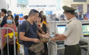 Nhiều người lớn tuổi "vất vả" x&aacute;c thực th&ocirc;ng tin thu&ecirc; bao - Ảnh 3.