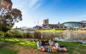 Australia tăng yêu cầu về tài chính đối với du học sinh