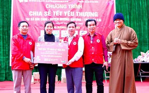 Tặng gạo Tết cho học sinh biên giới Bản Lầu- Lào Cai - Ảnh 9.