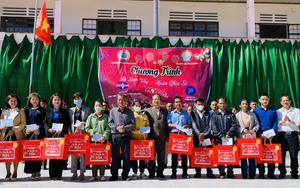 Hội Khuyến học tỉnh Lâm Đồng trao 155 suất quà Tết tặng học sinh, sinh viên, giáo viên