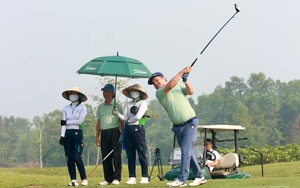 Giải Golf từ thiện Vì trẻ em Việt Nam 2024 huy động 2,3 tỉ đồng dành cho khuyến học - Ảnh 1.