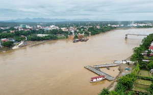 Điều chỉnh thời gian hoạt động cầu phao Phong Châu từ 5 giờ 30 đến 21 giờ hàng ngày - Ảnh 2.